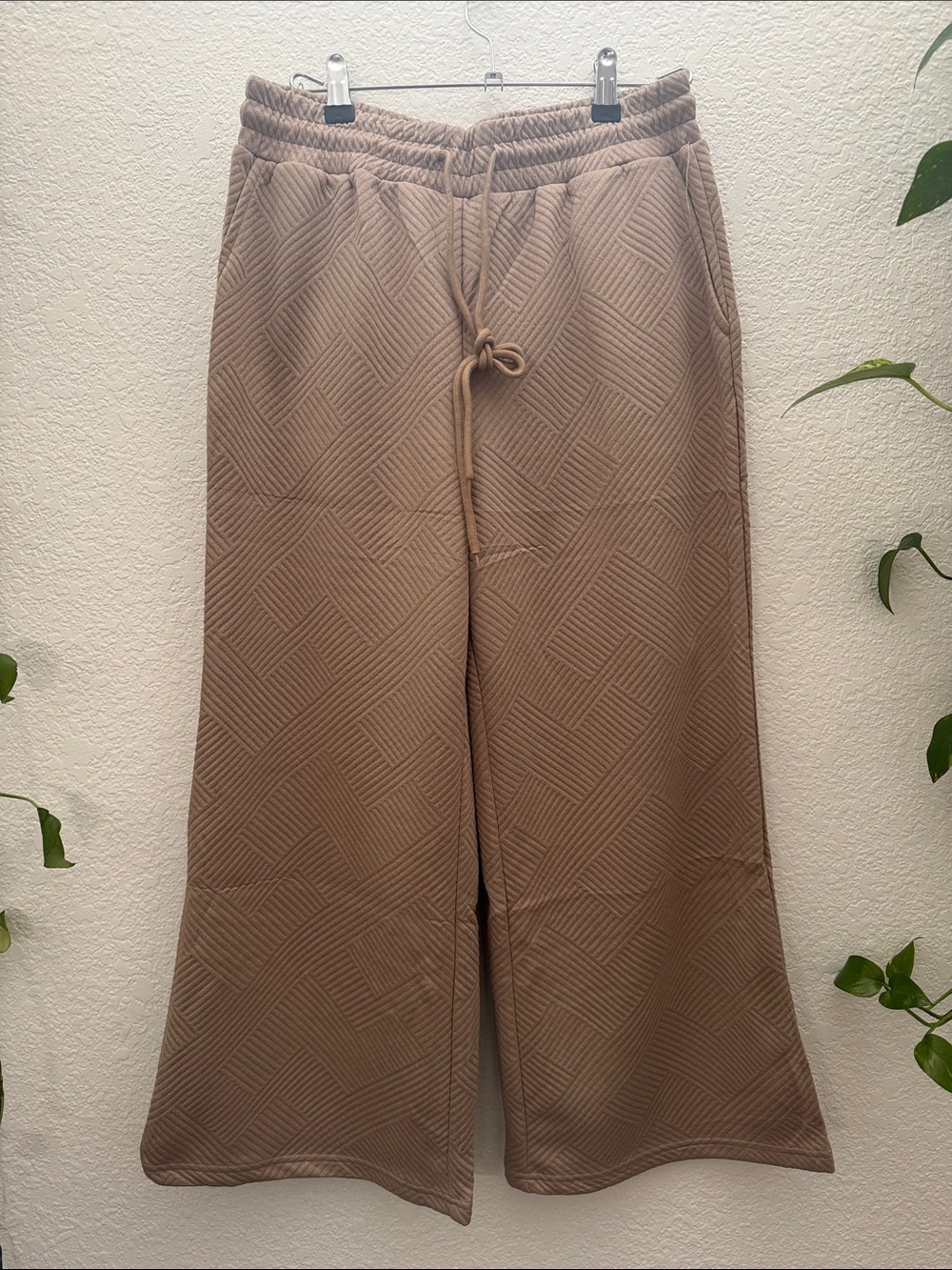 Taupe Brown Textured 2 Piece Lounge Set Wide Leg Pants Women’s Medium - Picture 7 of 12